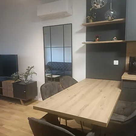 Apartment Mary Jane Zadar